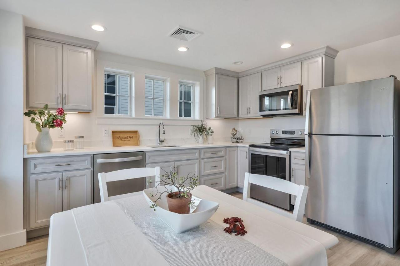 Harbourtown Suites On Plymouth Harbor Esterno foto