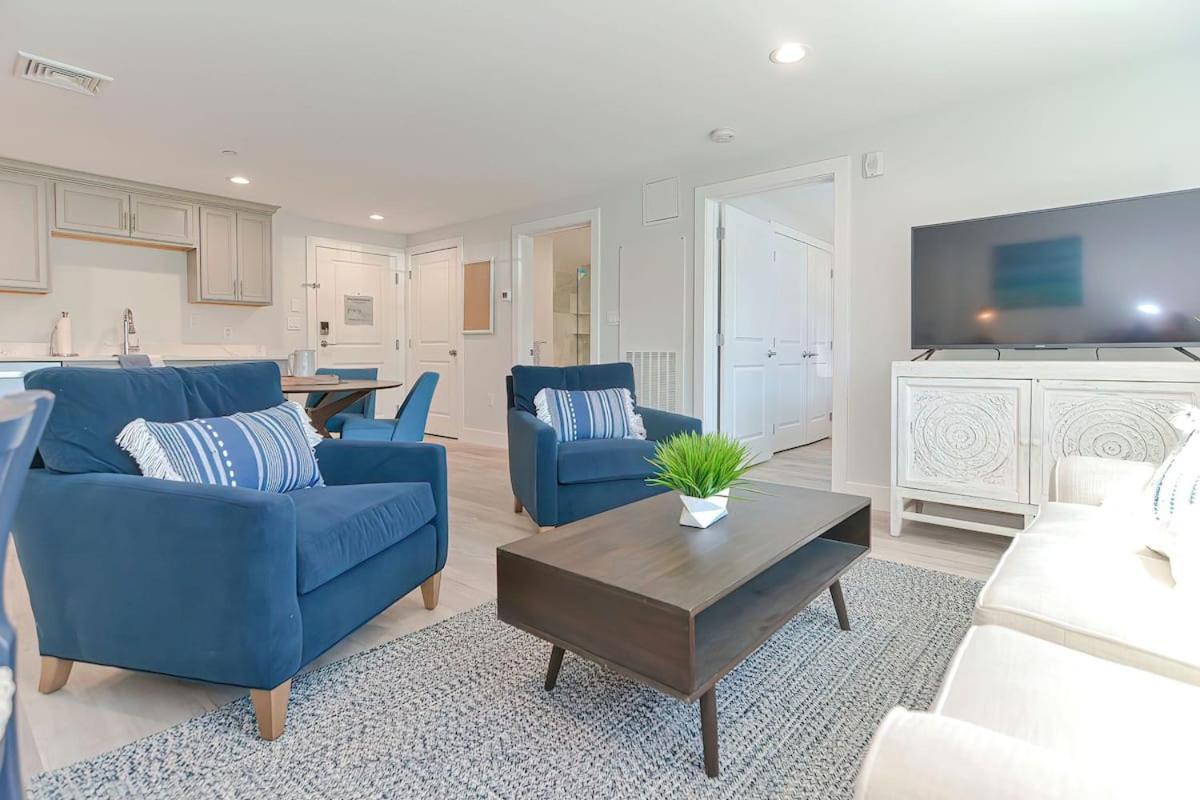 Harbourtown Suites On Plymouth Harbor Esterno foto
