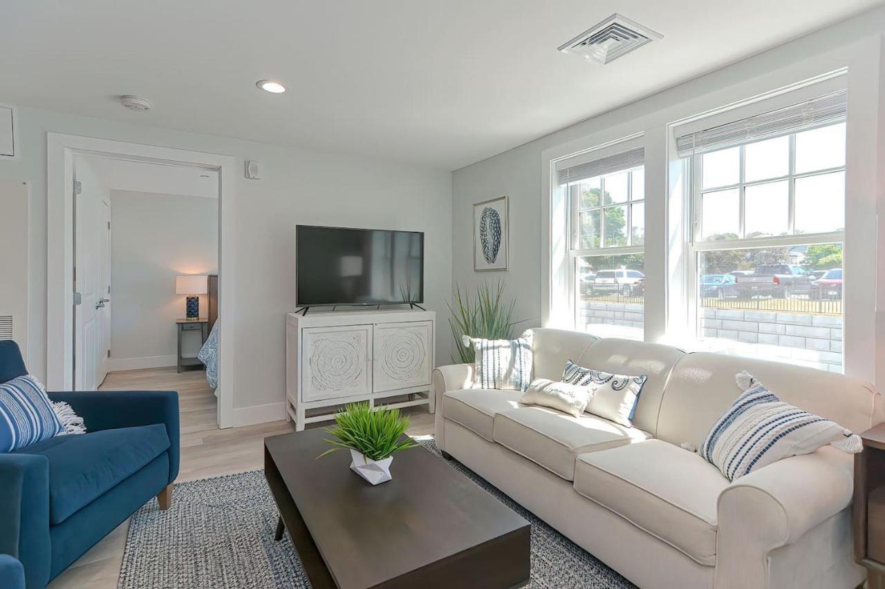 Harbourtown Suites On Plymouth Harbor Esterno foto