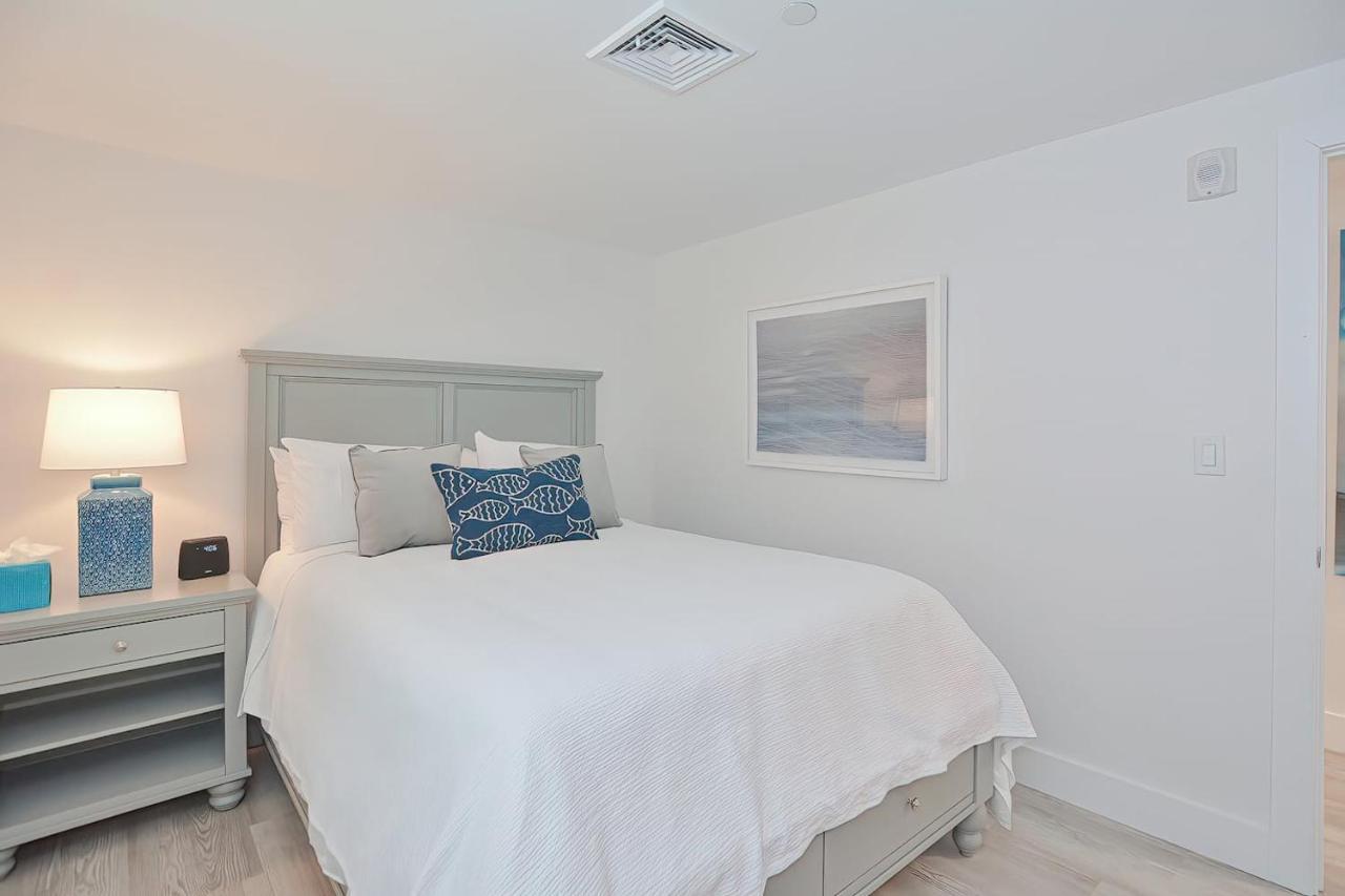 Harbourtown Suites On Plymouth Harbor Esterno foto