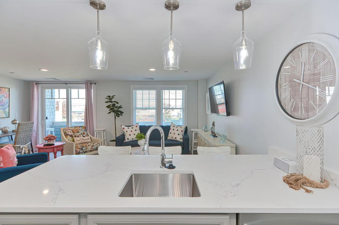Harbourtown Suites On Plymouth Harbor Esterno foto