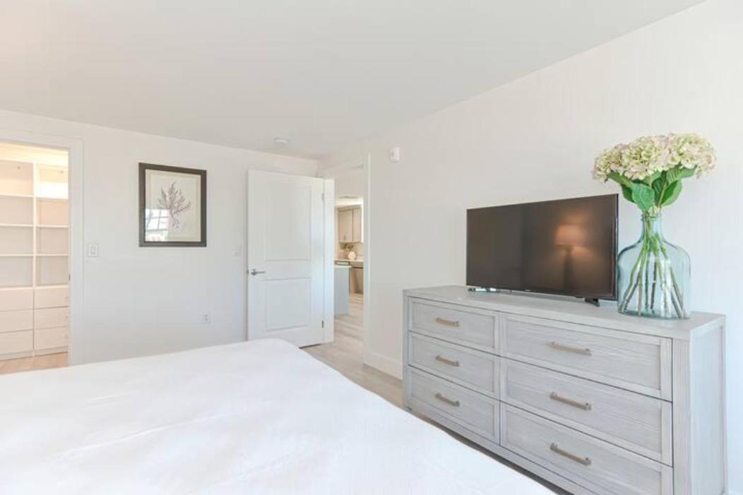 Harbourtown Suites On Plymouth Harbor Esterno foto