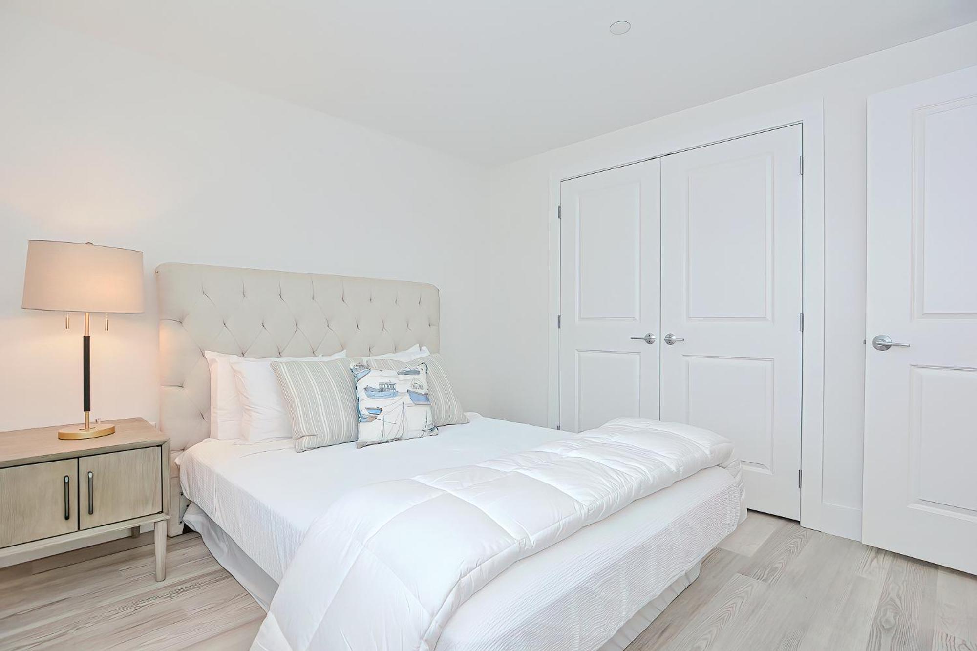 Harbourtown Suites On Plymouth Harbor Esterno foto