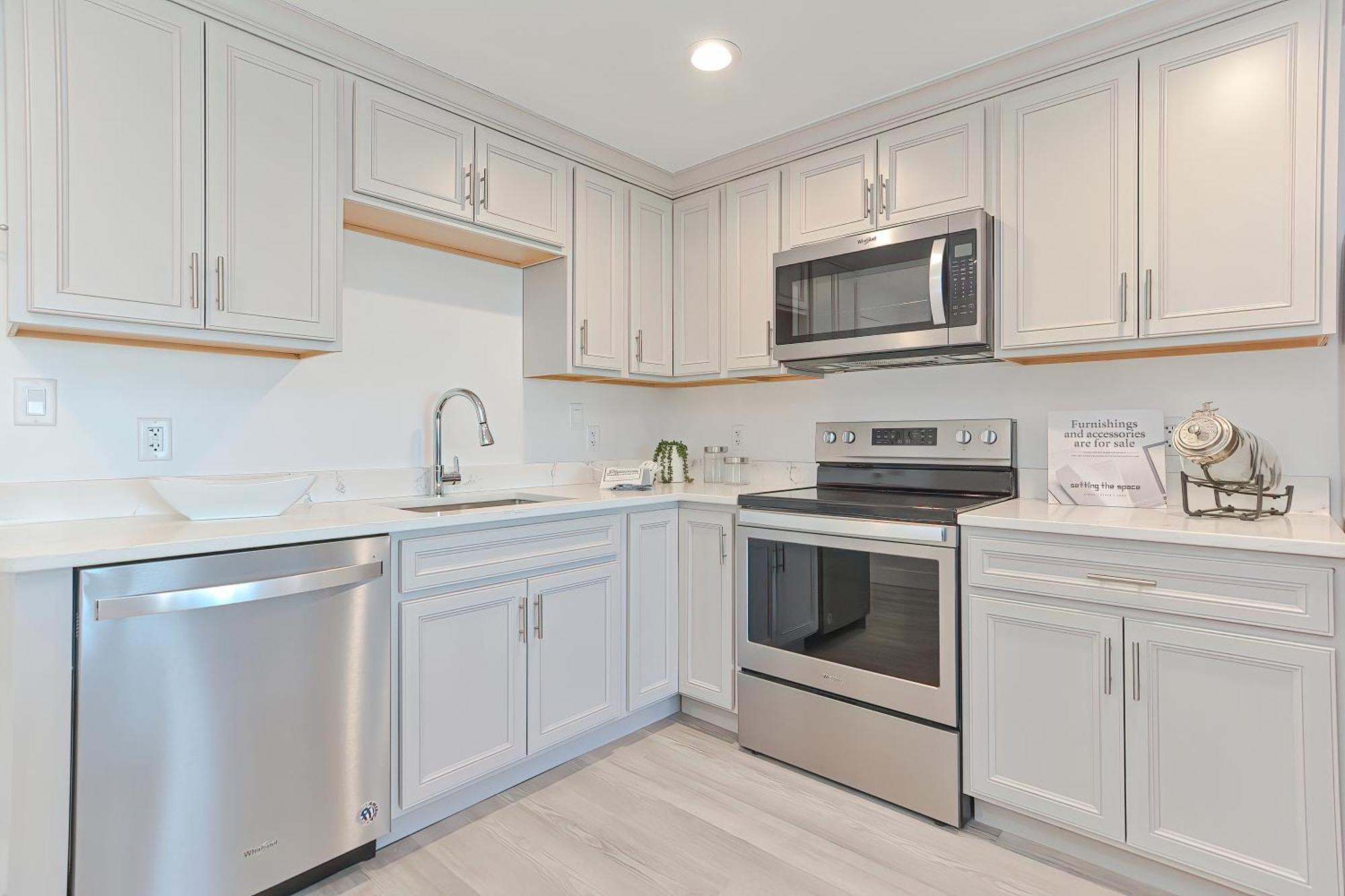 Harbourtown Suites On Plymouth Harbor Esterno foto