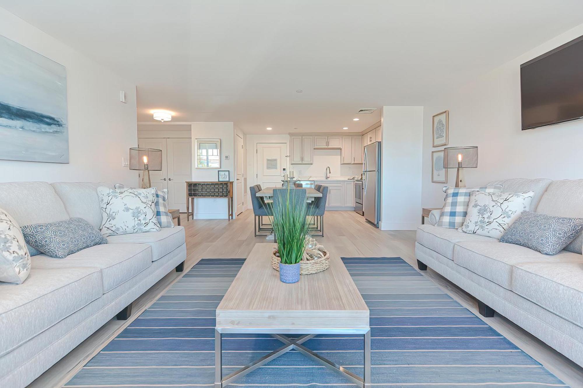 Harbourtown Suites On Plymouth Harbor Esterno foto