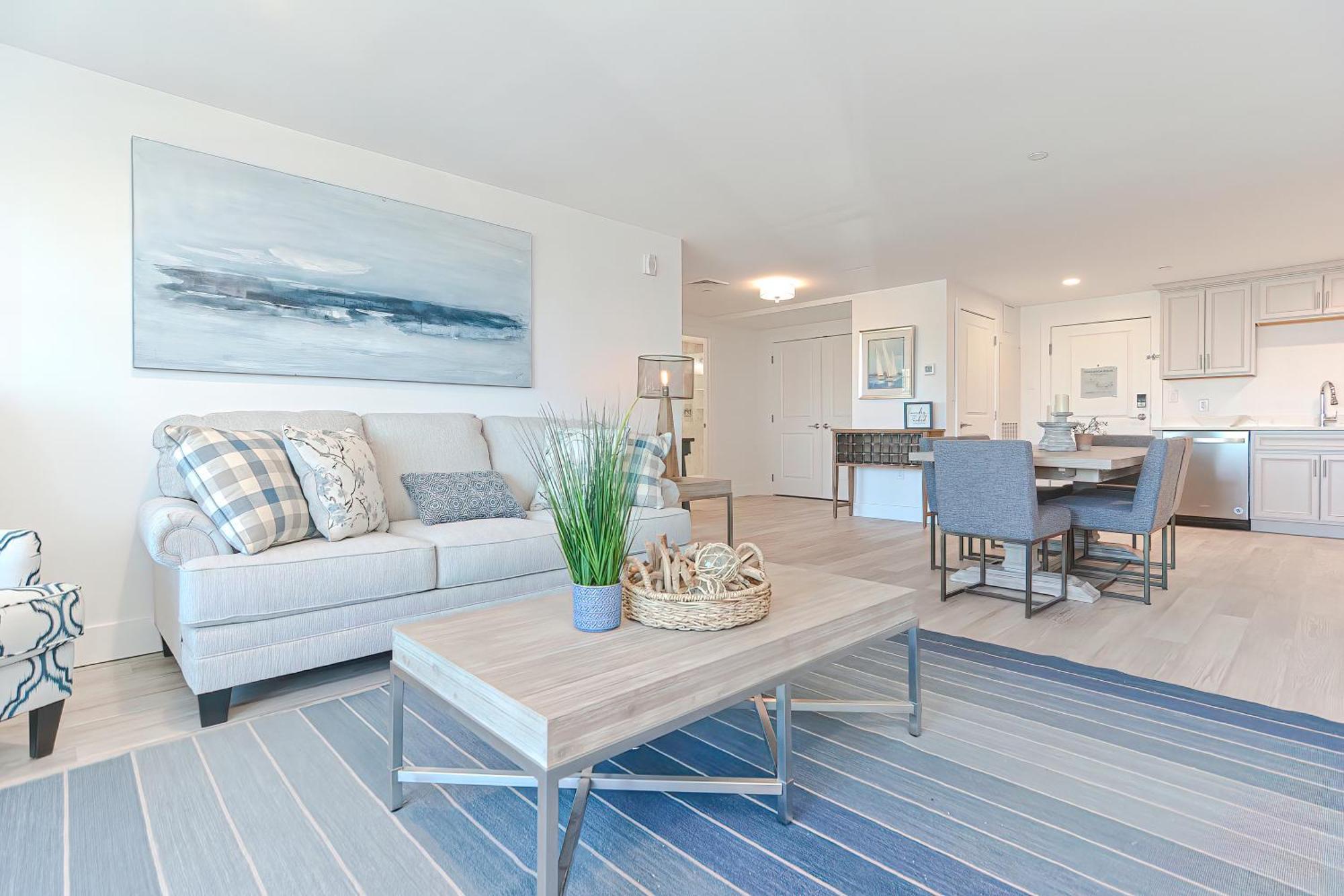 Harbourtown Suites On Plymouth Harbor Esterno foto